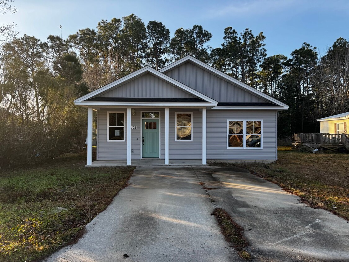 Primary Photo - 4 Bedroom, 2 Bathroom, Rosemary Beach Styl...