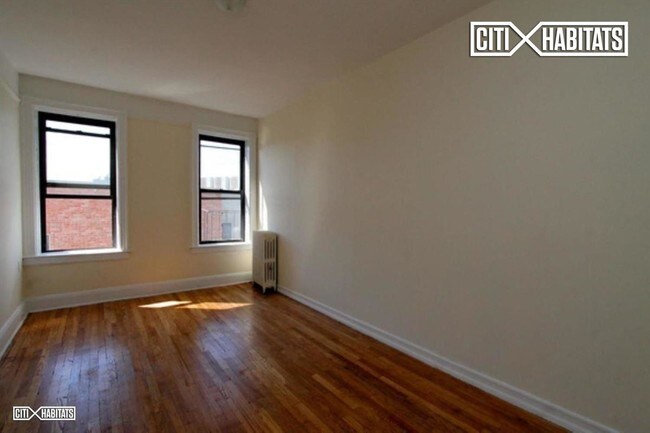 Foto del edificio - 35-19 Ditmars Blvd