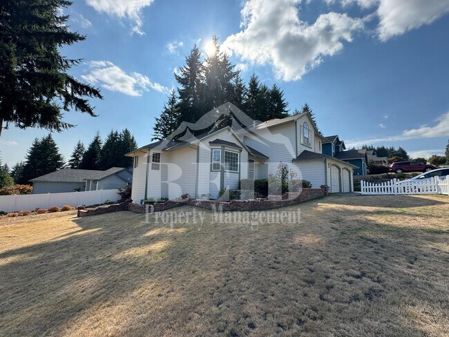 Building Photo - 979 NW Calypso Cir