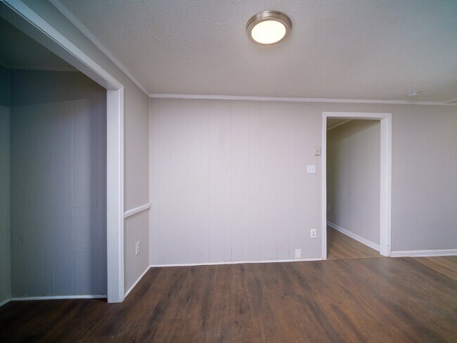 Foto del edificio - "Charming 3-Bedroom Retreat in Kings Mountain - Cozy 1050 sqft Home!"