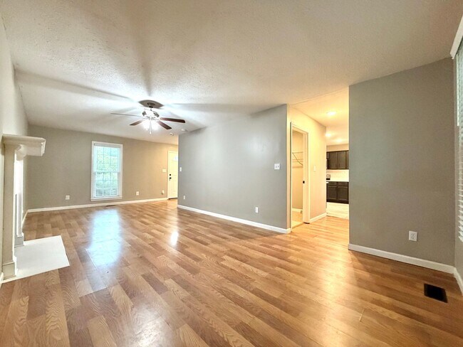 Foto del edificio - 1909 Needmore Rd