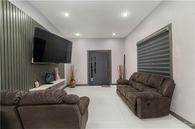 Foto del edificio - 814 Cimarron Dr