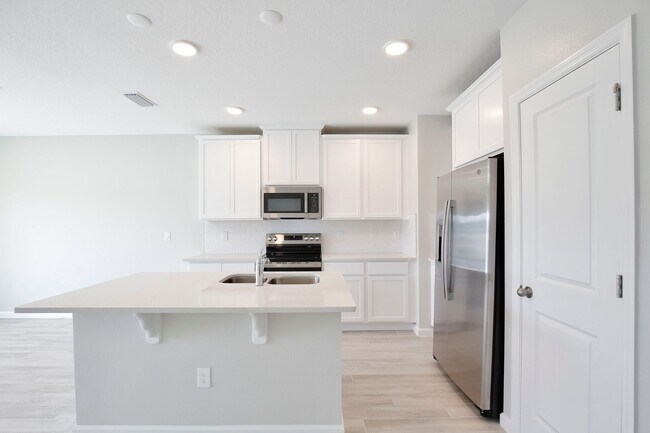 Photo - Brand-New 3/2.5 Modern Townhome in Gated T...