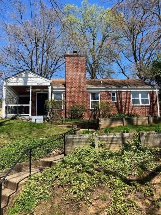 Photo - 8413 Spencer Court