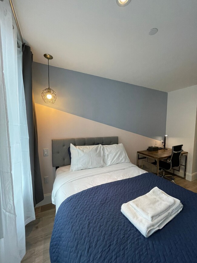 Photo - 308 E 52nd St Apartments