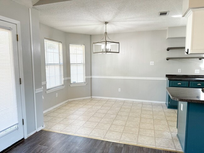 Building Photo - 1456 Champion Cove