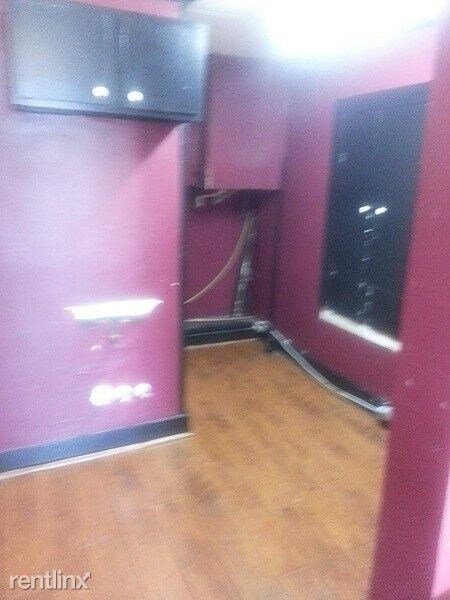 Foto del edificio - 7477 W Main St