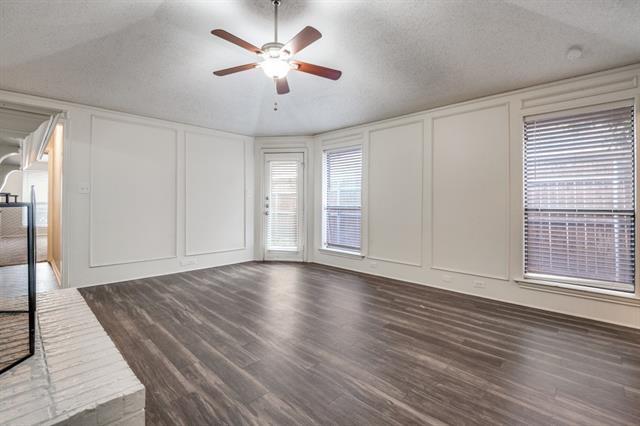 Building Photo - 2118 Falcon Ridge Dr