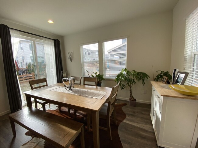 Building Photo - Welcome to your dream home - TOUR TODAY - ...