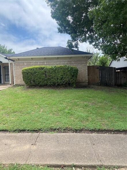 Foto principal - 437 Dollins St
