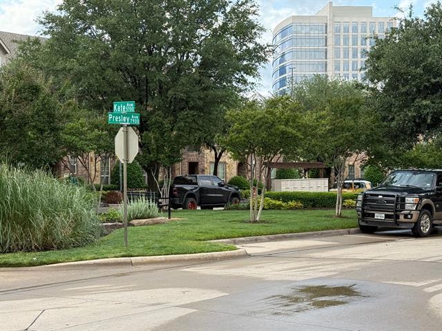 Foto del edificio - 5725 Knox Dr