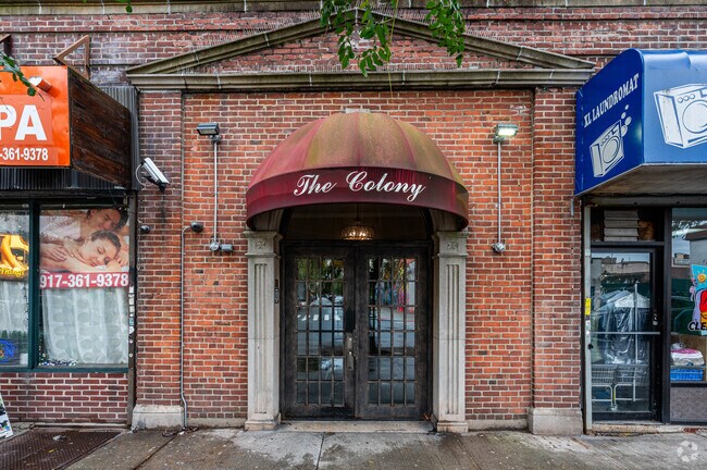 Entrada principal - 2724 30th Ave