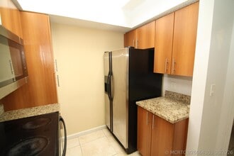 Building Photo - 1000 Crystal Way