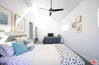 Building Photo - 6044 La Prada St