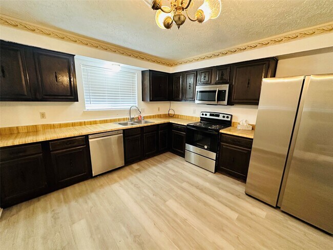 Building Photo - 17618 Heritage Bay Dr