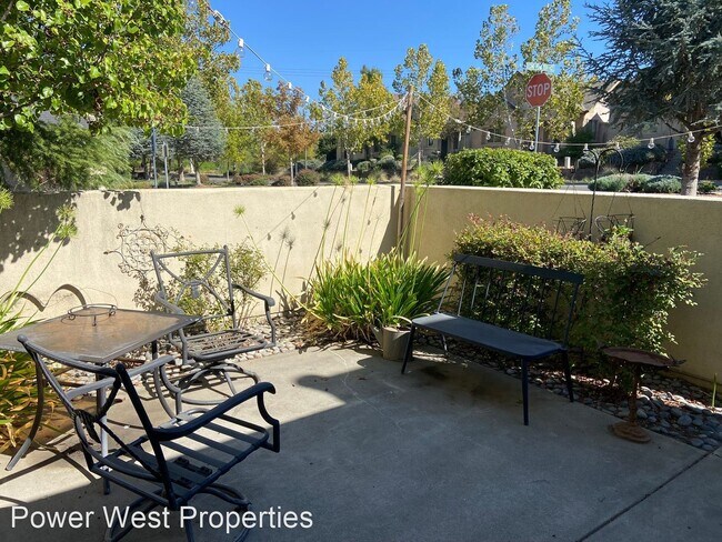 Building Photo - 3 br, 2.5 bath House - 101 Benson Terrace