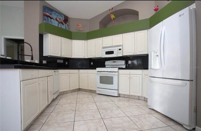 Foto del edificio - 18118 Sweet Jasmine Dr