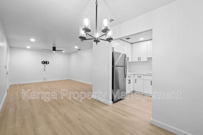 Building Photo - 800 Tropic Blvd