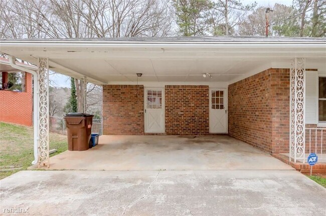 Building Photo - 3 br, 3 bath House - 3239 Clearview Drive Sw