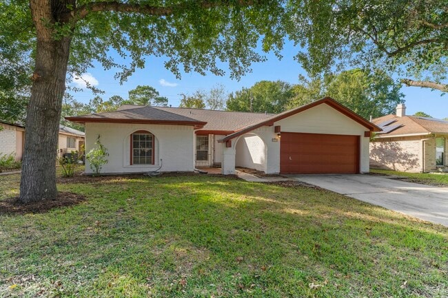 Building Photo - 17219 Camberwell Green Ln