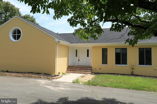 Photo - Secluded Country Retreat with Picturesque ... Apartment