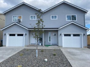 Building Photo - 1014 Peach Rd