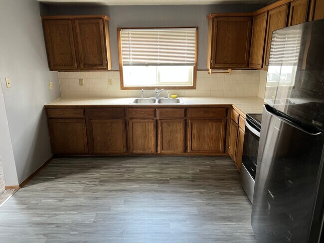 Cocina - 325 E Avenue C