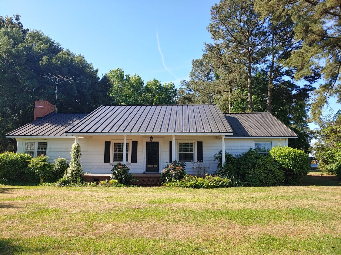 Primary Photo - 148 Jerusalem Church Rd