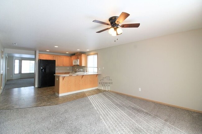 Building Photo - 8204 Langara Dr