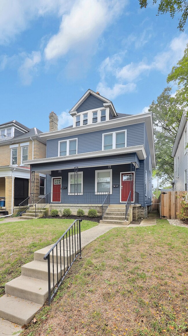 Building Photo - 739 Wilson Ave
