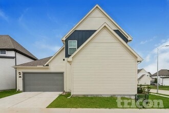 Building Photo - 22817 Terrazzo Dr