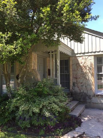 Foto del edificio - 5811 Palm Ln