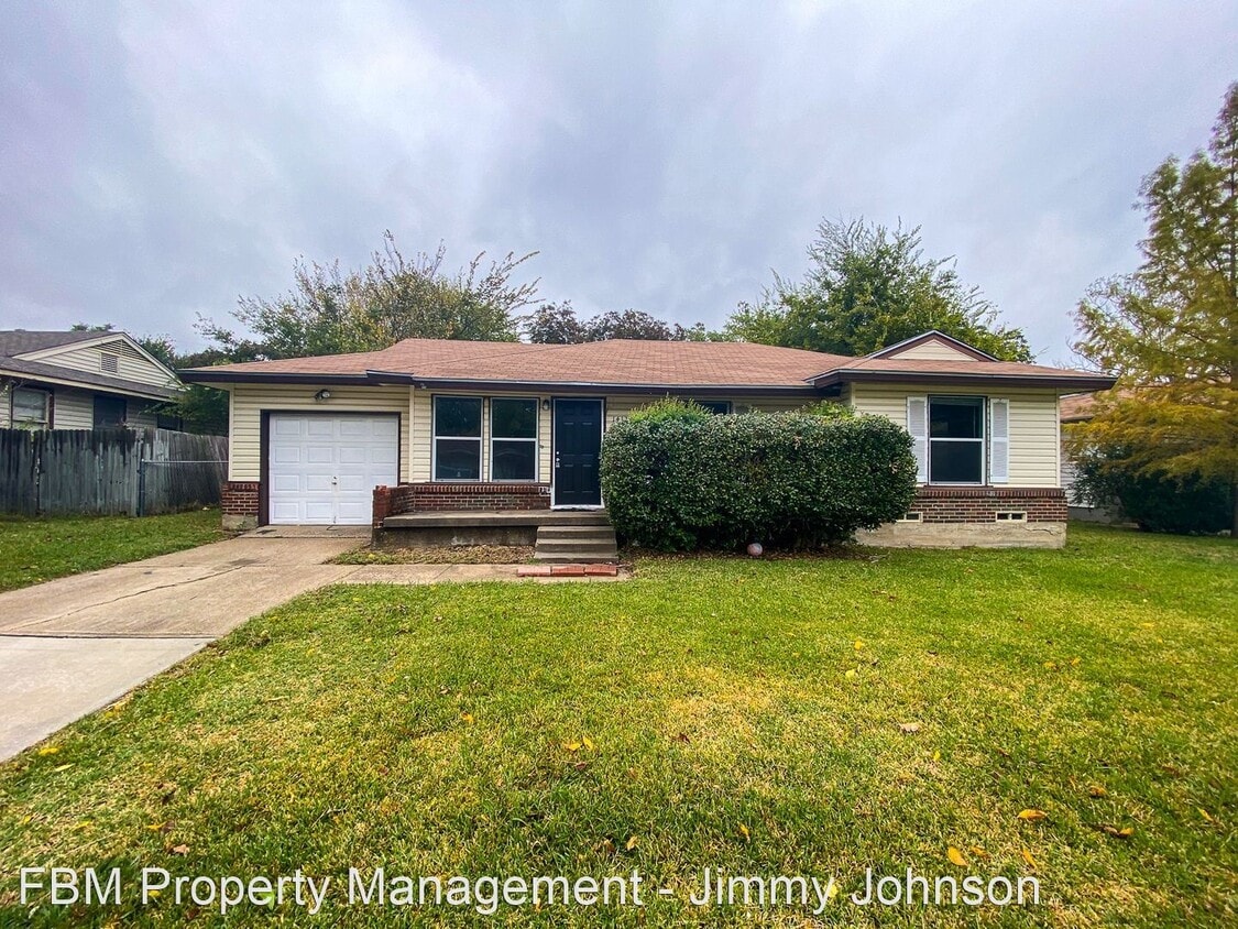 Primary Photo - 3 br, 1 bath House - 1413 Lewis Dr