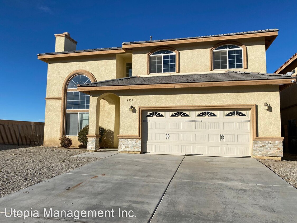 Primary Photo - 4 br, 3 bath House - 2135 E. Nugent St.