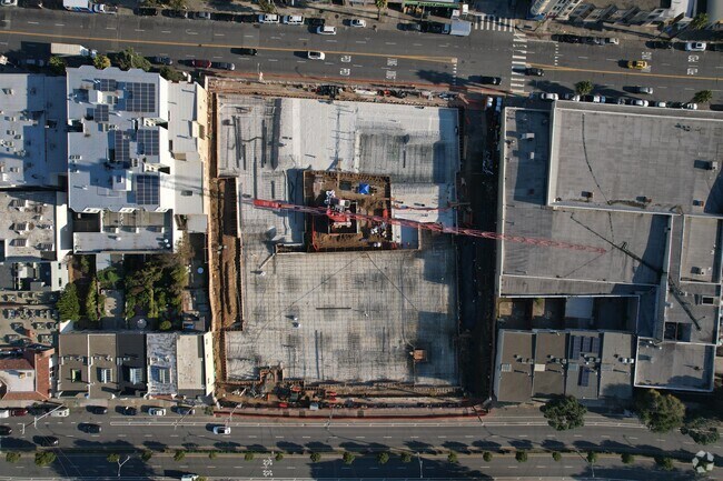 Construction Dec 2021 - Islais Place