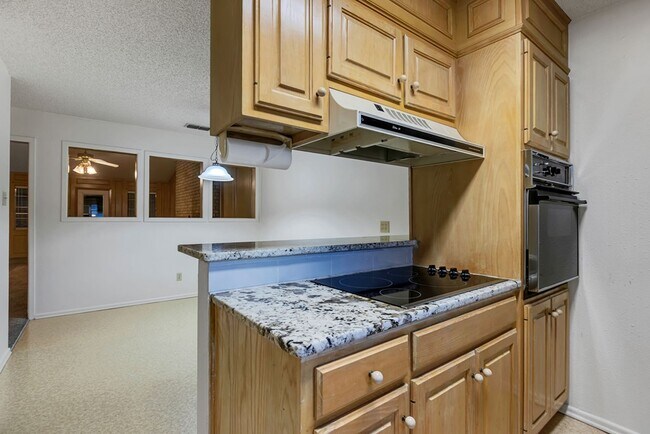 Foto del edificio - 3712 Monclair Ave