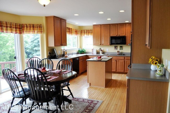 Building Photo - 5240 Buell Dr
