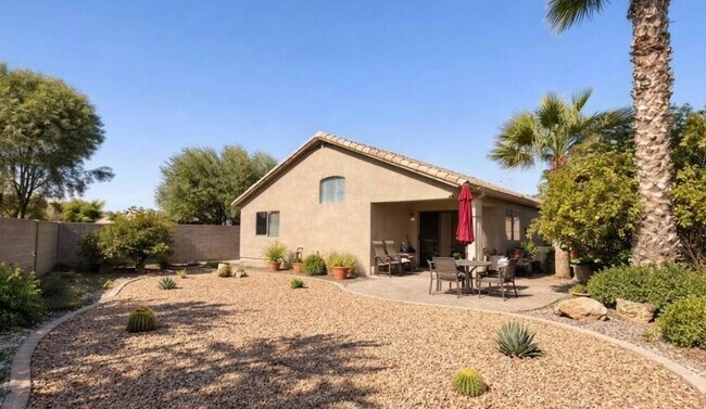 Building Photo - 7825 W San Miguel Ave