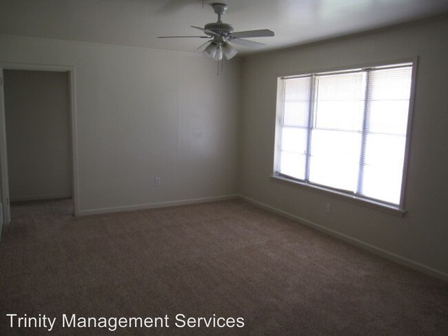 Building Photo - 3 br, 1.5 bath House - 310 Garner Rd.