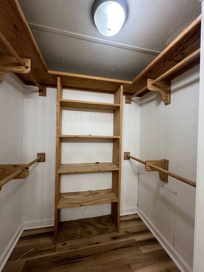 Building Photo - 3 Bed/2 Bath Mobile Home