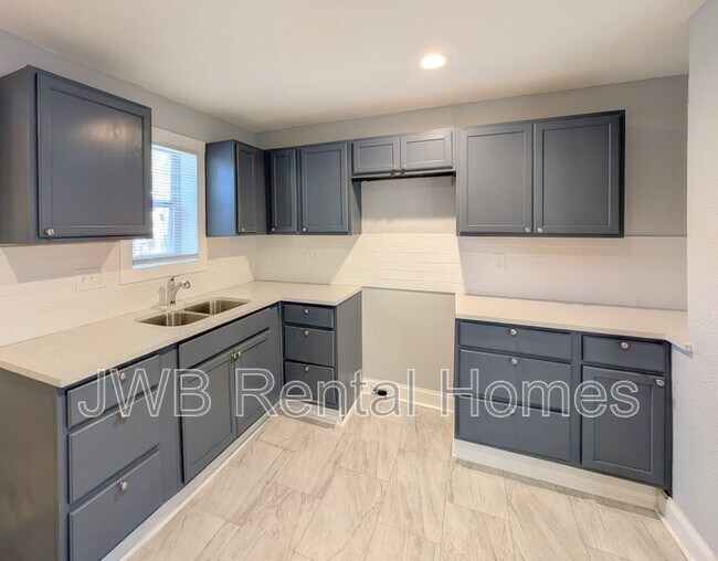 Foto del edificio - 2002 W 15th St