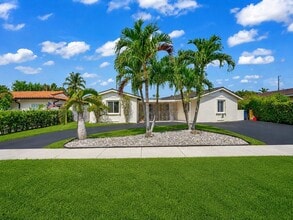 Building Photo - 1430 SW 102nd Ct