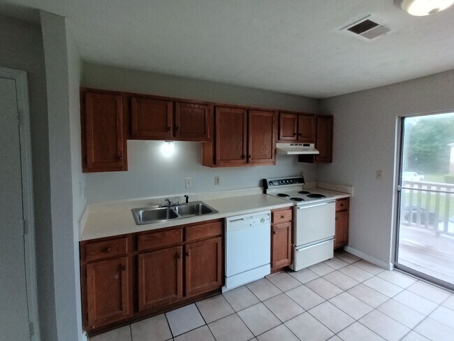 Foto del edificio - 631 Old Humboldt Rd