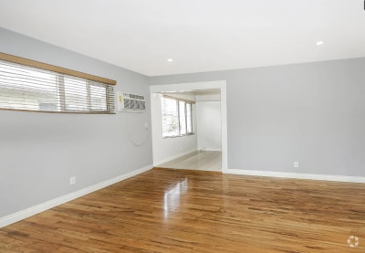 Building Photo - 11549 Sylvan St