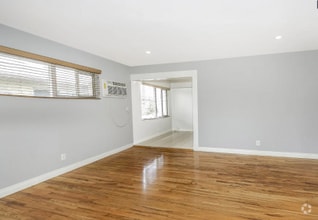 Building Photo - 11549 Sylvan St