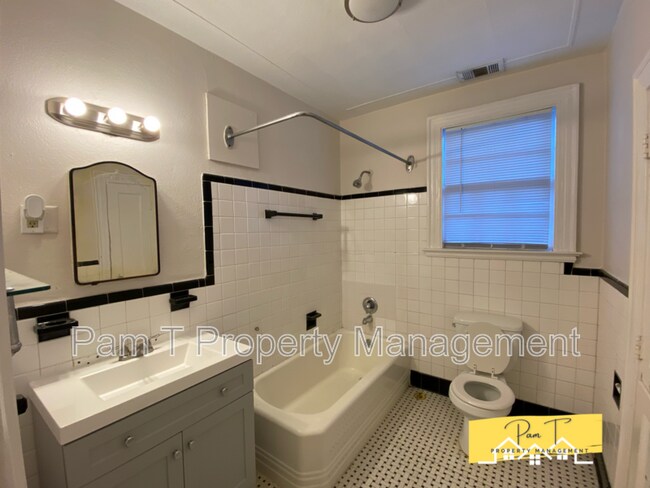 Foto del edificio - 740 E.45th St. #4