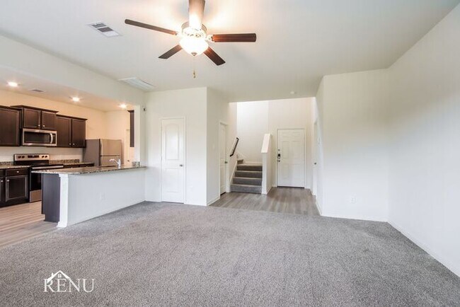 Foto del edificio - 25521 Rose Creek Dr