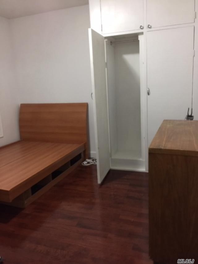 Building Photo - 76-10 88th Ave