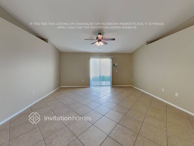 Foto del edificio - 6885 Heatherbrook Dr