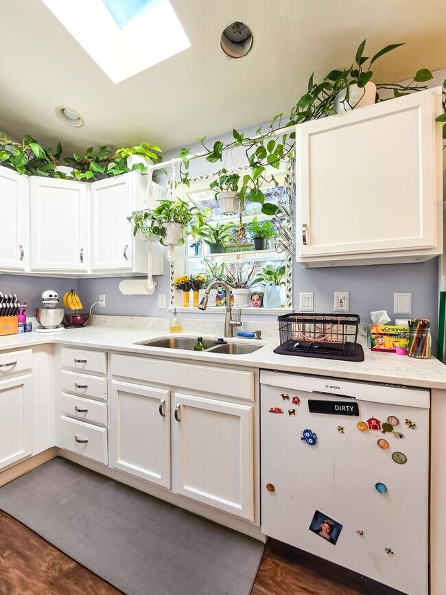 Foto del edificio - 4BD/2.5BA Monroe Home